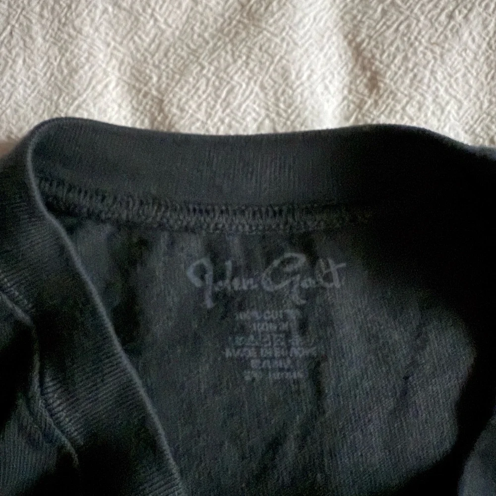 Brandy Melville Black Crew Neck Tee - Picture 3 of 4